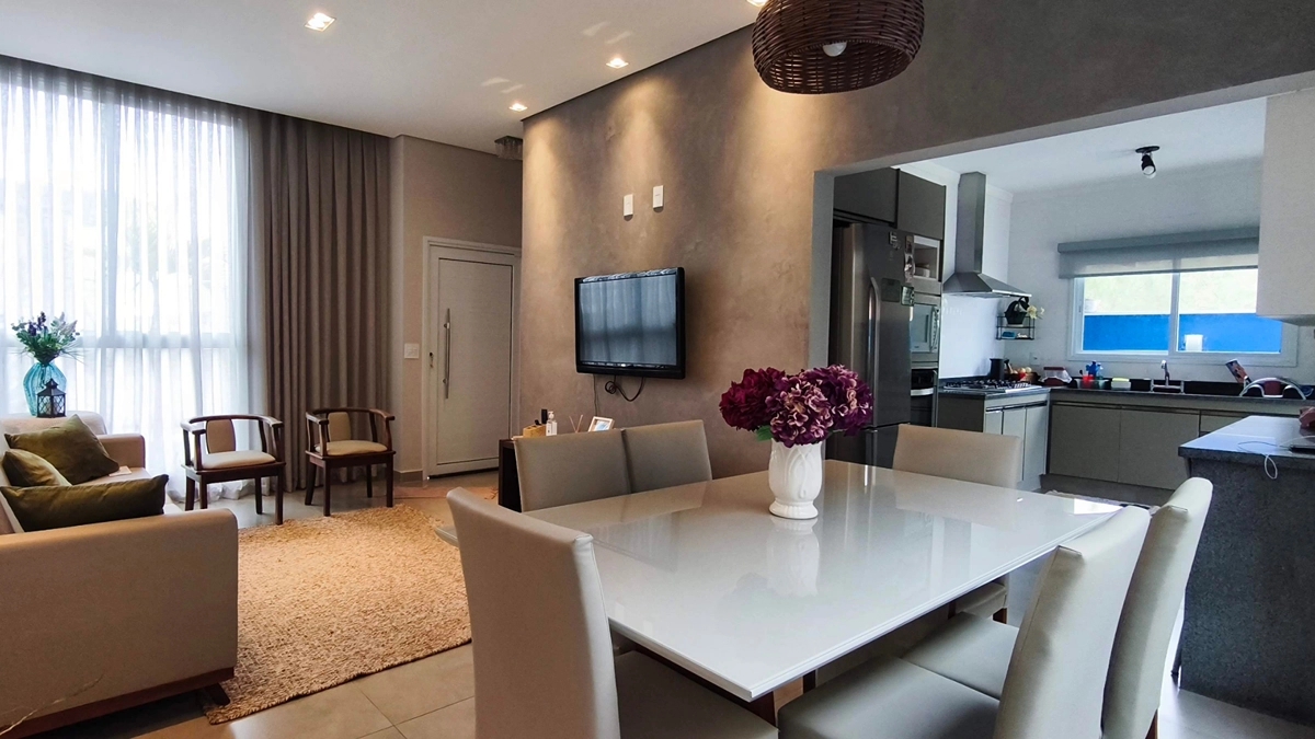 Foto de 🏡 Casa Térrea com Área Gourmet e Vista Panorâmica no Condomínio Portal da Serra