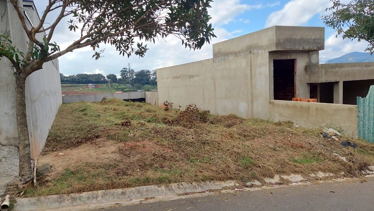 Foto de 🎯 Terreno Exclusivo 300m² Central Parque | De Frente Praça e Lazer Completo | Quitado e Plano