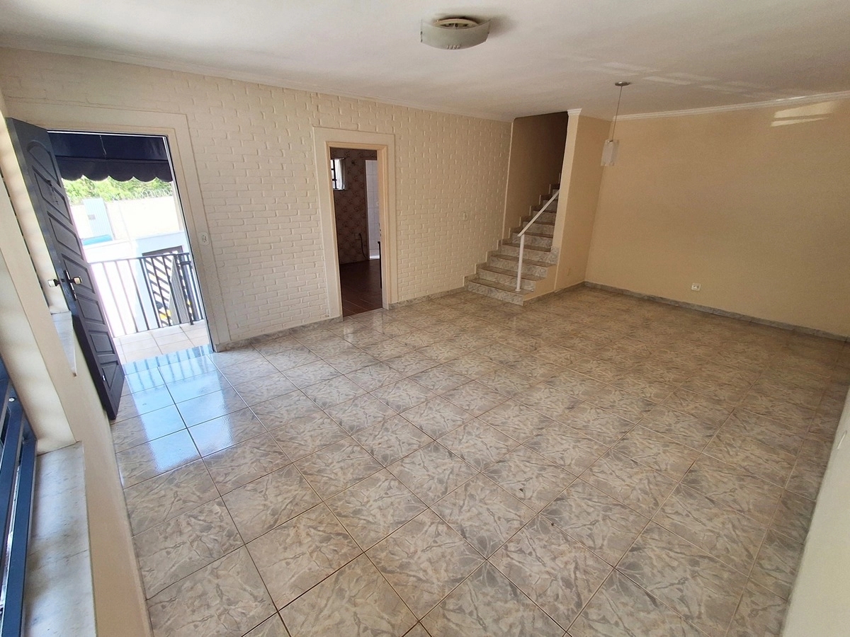 Foto de Sobrado à venda Jardim Nova Bragança, Bragança Paulista, 180m², 3 dormitórios, aceita financiamento