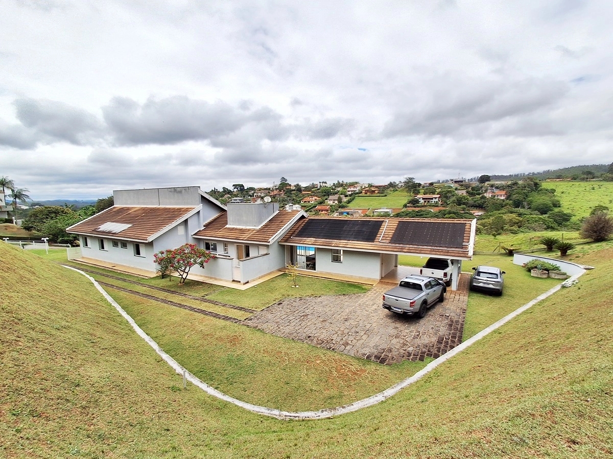 Foto de Casa em condomínio fechado em Bragança Paulista, com 317,84m², 3 Suítes e Área de lazer completa