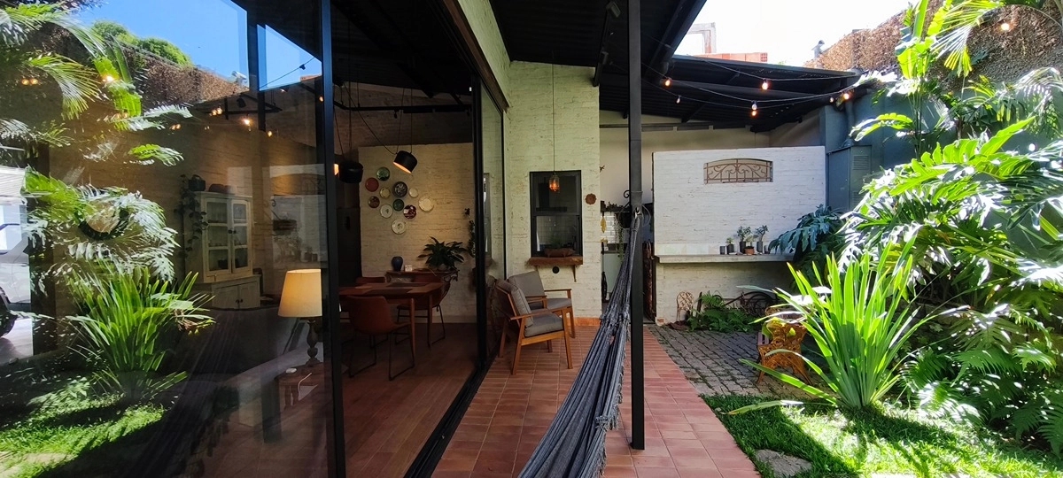 Foto de Casa com 3 Quartos, Reformada com Ssuíte e Atelier – Zona Sul Bragança