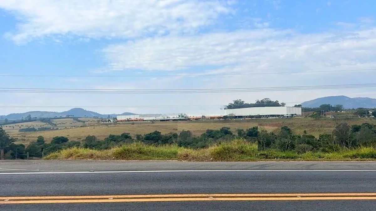 Foto de Área industrial à venda em Bragança Paulista/SP. 48.795m² na Rodovia Capitão Barduino. Ideal para galpões, logística, indústrias e centros comerciais. Investimento seguro!